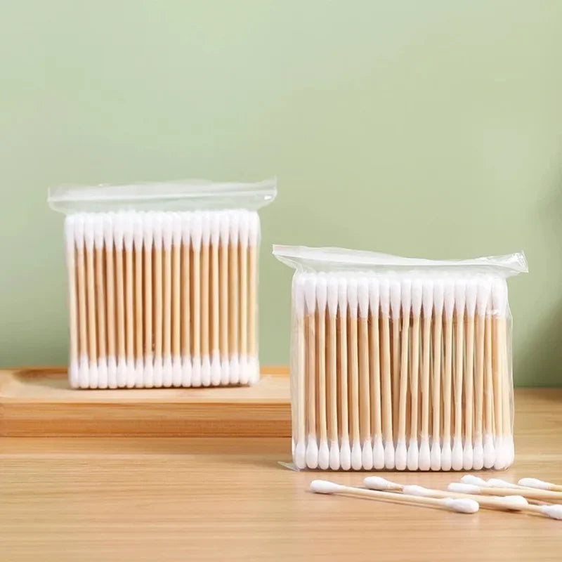 Precision Pointed Cotton Swabs
